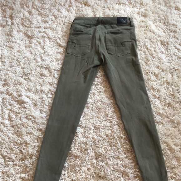 Super stretch distressed American Eagle Jeans. - Picture 3 of 4